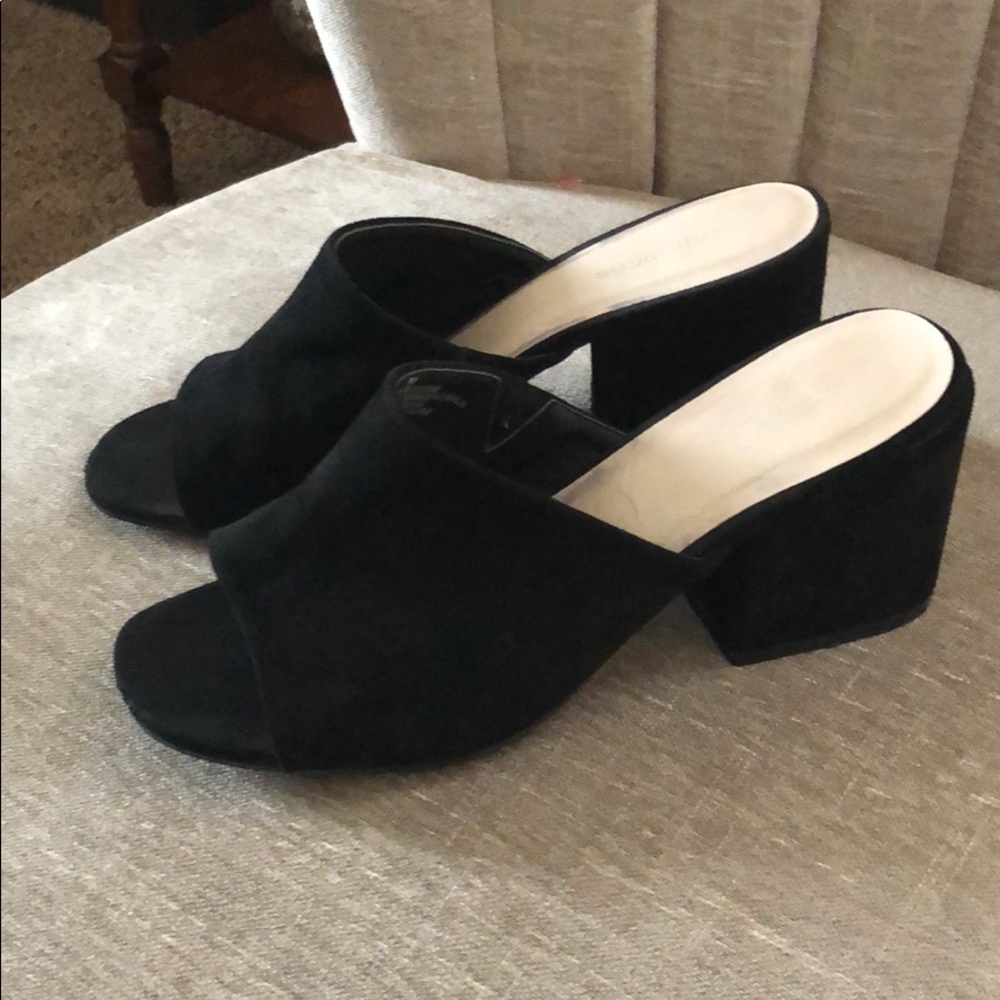 Black sandals